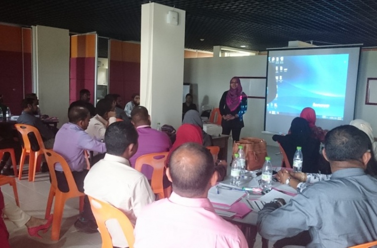 ތިން އަހަރު ތެރޭ ހުރިހާ ސްކޫލެއް ރިވިއުކޮށް ނިންމަނީ