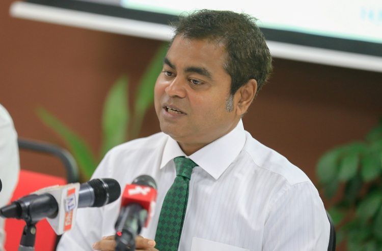 ތޯރިގް އަނެއްކާވެސް ކޮމެޓީއަށް ހާޒިރު ކުރަނީ