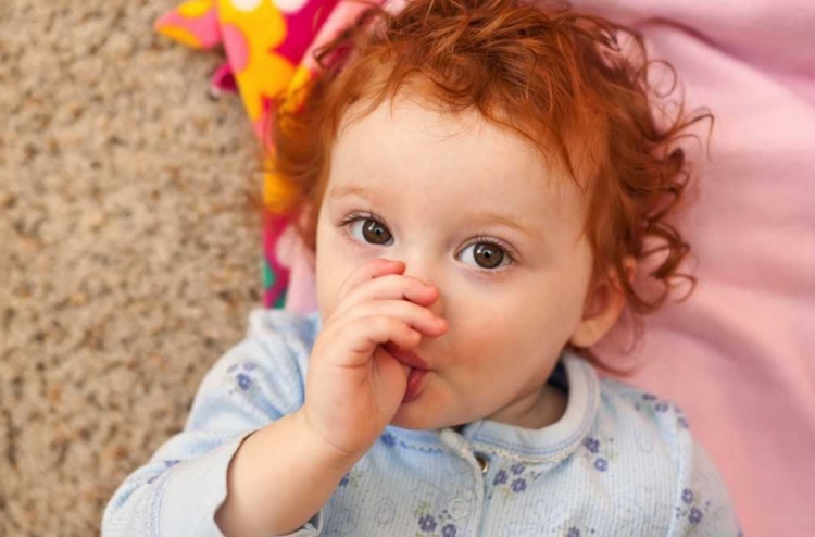 އިނގިލި ބުއިން، ނިޔަފަތި ކެއުން: ފައިދާތަކެއް ހުރޭ!