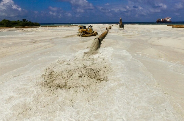 ހިންމަފުށި ބިން ހިއްކުމުގެ މަސައްކަތް ނިމުމަކާ ގާތަށް