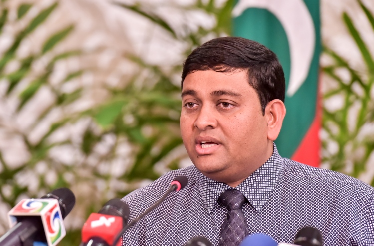 މަޝްވަރާއަށް ޝަރުތުތަކެއް ކުރިމައްޗެއް ނުކުރަން: ޝައިނީ
