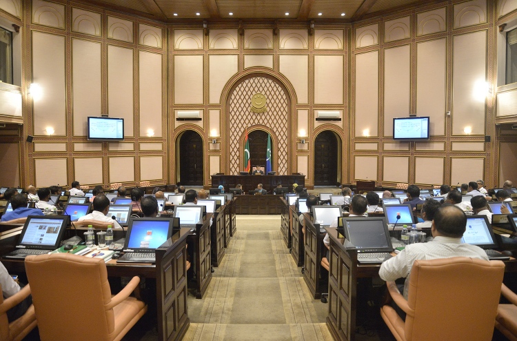 ކައުންސިލްތަކުގެ އުމުރު ބަދަލުކުރަން ފާހެއް ނުވި