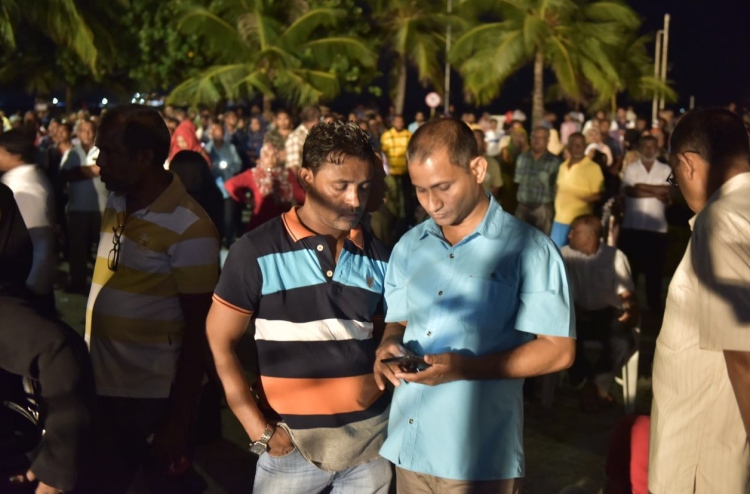 ކޮލަމް ކުލަބަރި: ހަނދަށް ގާ އުކަން ނޫޅޭ!