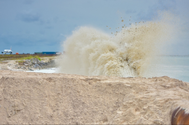 އިބޫގެ ފުރަތަމަ އަހަރު ވެސް ބޮޑެތި މަޝްރޫއުތަކެއް