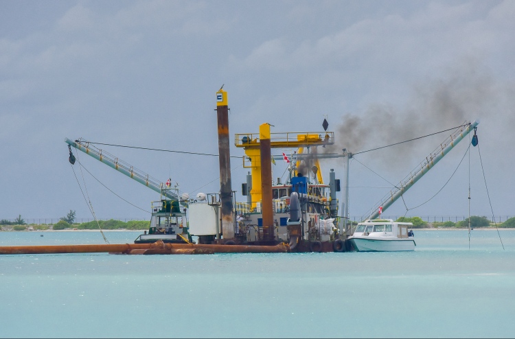 ރަންވޭ ހިއްކުމުގެ ސަބް ކޮންޓްރެކްޓަރަކަށް ގަލްފް ކޮބްލާ