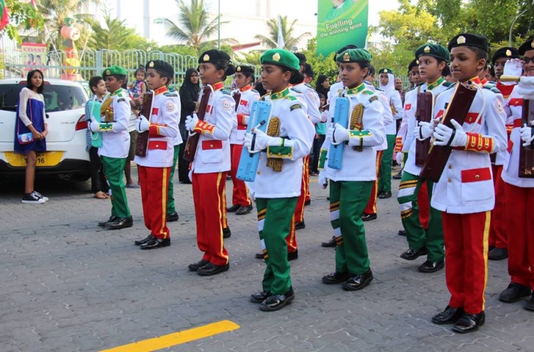 މިނިވަން ދުވަހުގެ ޕެރޭޑް މިއަދު ހަވީރު