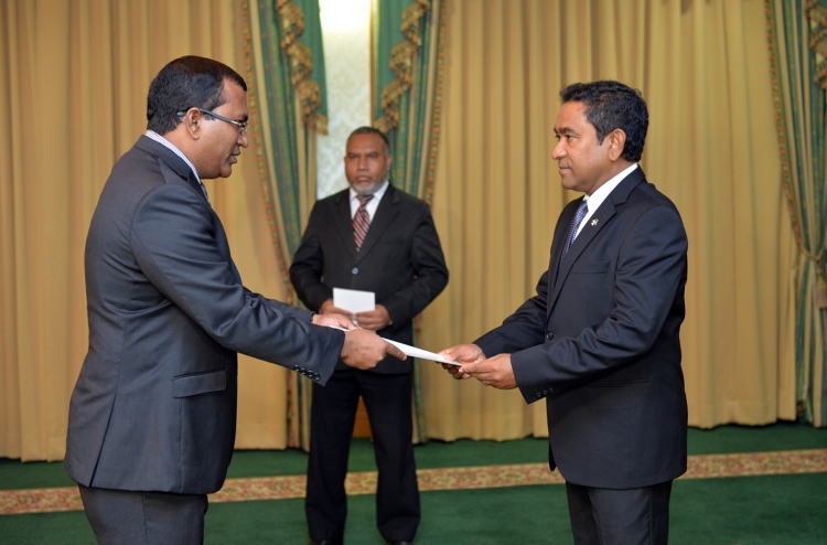 "ރައީސް ވިދާޅުވި ކޮންމެ މަގާމެއްގައި ދެމިހުންނާނަން"