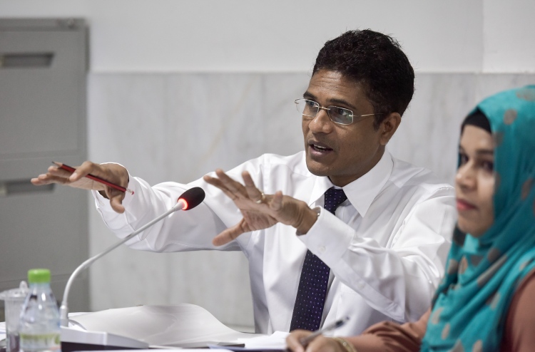 މުހިންމު ވޯޓަކަށް މެމްބަރުން މާލޭގައި ތިބެން އަންގައިފި