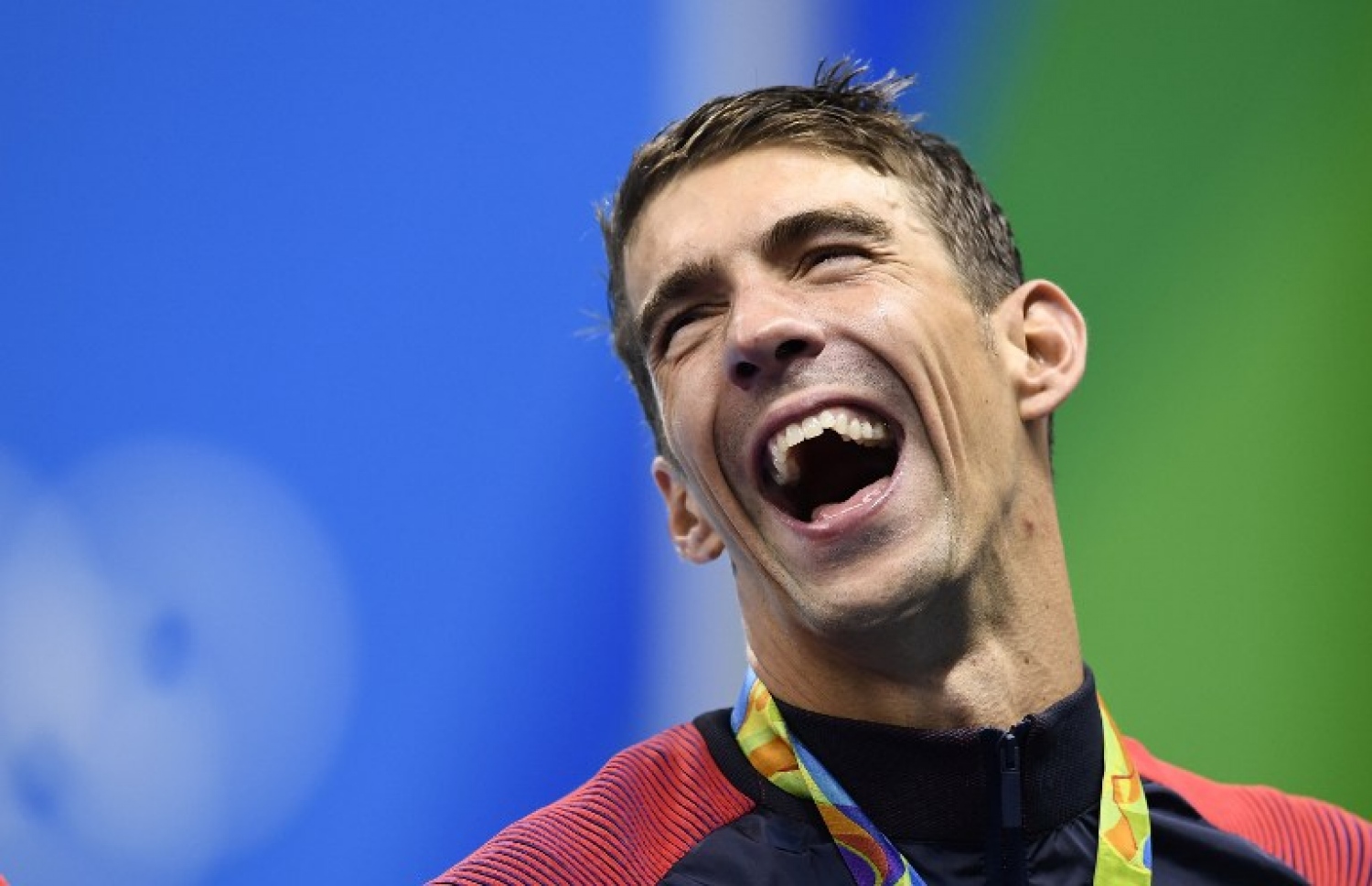 ފެލްޕްސް މެޑަލް ކާމިޔާބުކުރުމަށް ފަހު އުފާވެފައި. --ފޮޓޯ: އޭއެފްޕީ