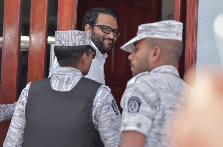 އަދީބު ދޫނިދޫ ޖަލަށް ބަދަލުކޮށްފި: އާއިލާ