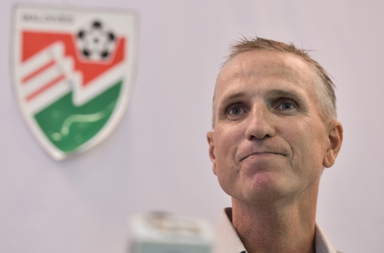 އާ ކޯޗުގެ ވިސްނުން: ބަލިކުރަން އުނދަގޫ ޓީމެއް ނެރުން