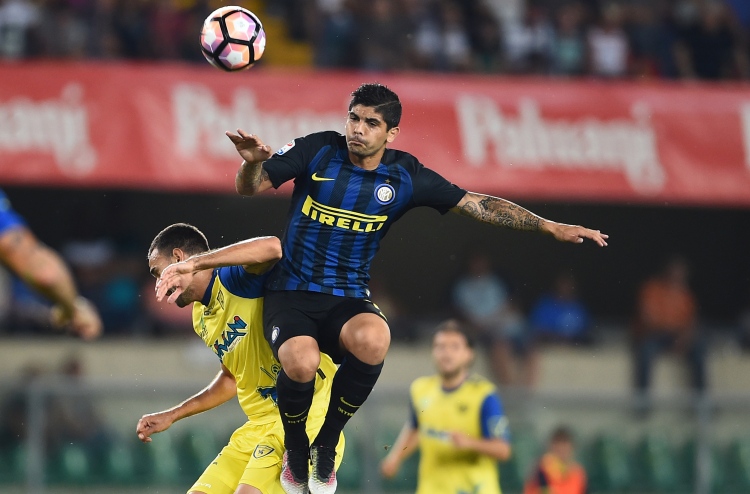 މިލާން މޮޅުވިއިރު އިންޓަ ބަލިވެ، ނަޕޯލީ އެއްވަރުވެއްޖެ