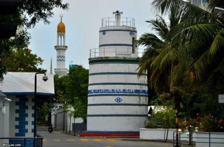 މުންނާރު ބަދަލުކުރާކަށް ނޫޅެން: ހެރިޓޭޖް