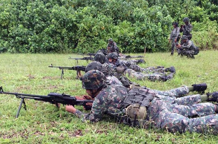 އަސްކަރީ ދާއިރާއިން އެމެރިކާގައި ކިޔެވުމުގެ ފުރުސަތު