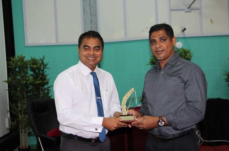 "ތިލަފުށީގައި ކުނި މެނޭޖްނުވާ މައްސަލަ ހައްލުކުރާނަން"