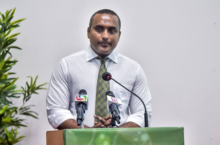 ކަރުދާސް ރީސައިކަލްކޮށް ބޭރަށް އެކްސްޕޯޓް ކުރަނީ