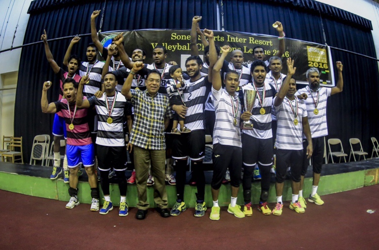 ޒޯން ޗެމްޕިއަންސް ލީގު ބަނޑޮސް ކާމިޔާބުކޮށްފި