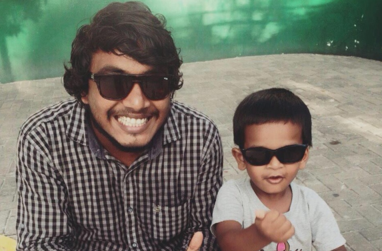 ރޭލު ދަށުވެ މަރުވި އިޒްހާމްގެ ހަށިގަނޑު މޯޗަރީ އަށް