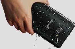 ސެމްސަންގް ގެލަކްސީ ނޯޓް 7ގެ ބެޓެރީގައި އުޅޭ ކަމަށް ބެލެވެނީ ބެޓެރީ އުފެއްދުމުގައި އުޅޭ މައްސަލައެއް