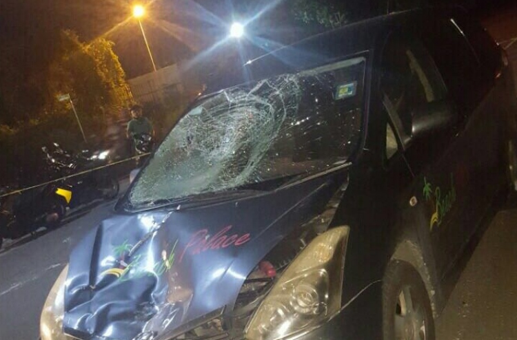 އެކްސިޑެންޓްވި ކާރުގެ ޑްރައިވަރު ހައްޔަރުކޮށްފި