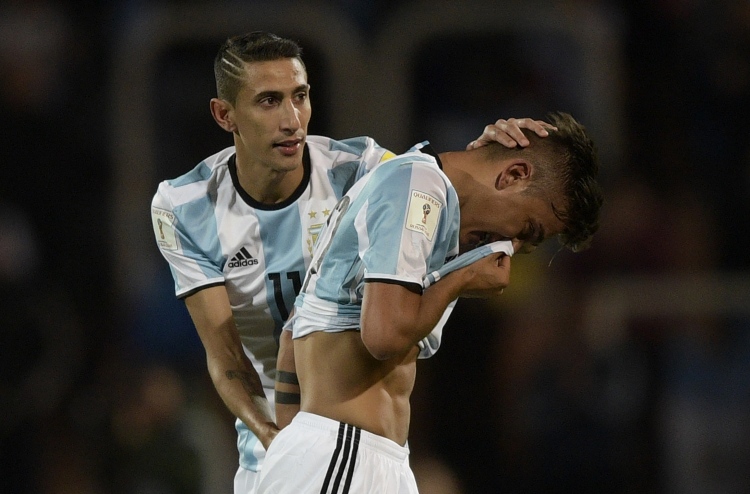 މެސީ ވެސް ފެށީ ރަތްކާޑަކުން، މާޔޫސްނުވޭ: މަޝެރާނޯ