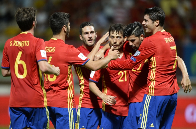 ތަފާތު ބޮޑު މޮޅަކުން ސްޕެއިން ކޮލިފައިން ފަށައިފި