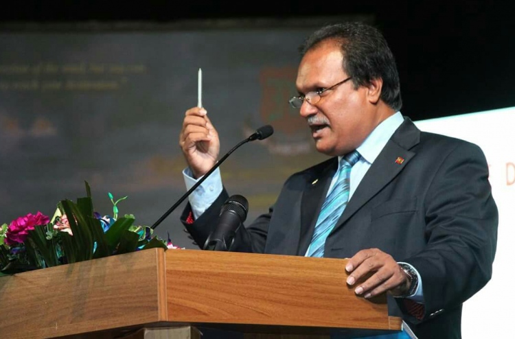 އިންސާނީ ހައްގުގެ ދެ މުއާހަދާގައި ވަނީ ސޮއިނުކޮށް