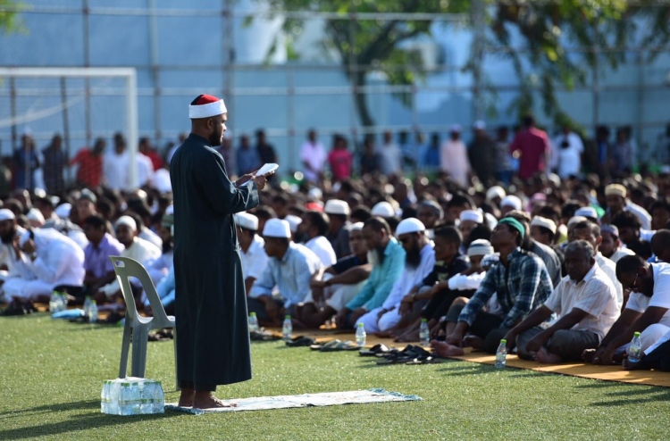 އީދު ނަމާދުގެ ބޮޑު ޖަމާއަތް މާފަންނު ސްޓޭޑިއަމްގައި