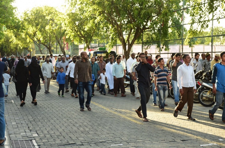 ރިވެތި އަޚުލާގު ދެމެހެއްޓުމަށް އީމާންތެރިކަން މުހިންމު