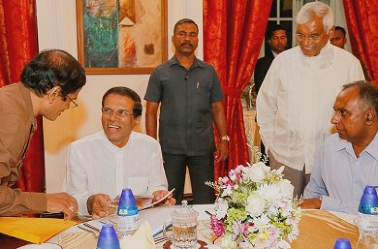 ފާޑު ކިޔަންވީ، އުފަލާ އެކު ބަލައިގަންނާނަން: ސިރިސޭނާ