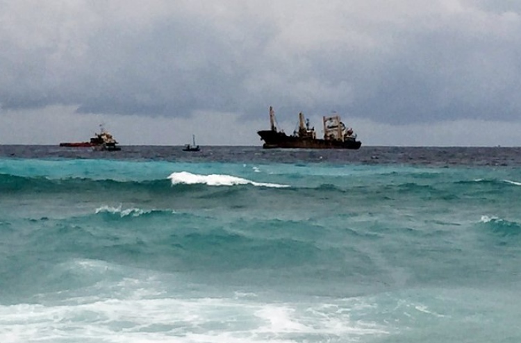 ފުވައްމުލަކު ފަރަށް ލިބުނު ގެއްލުން ބަލަން ފަށައިފި