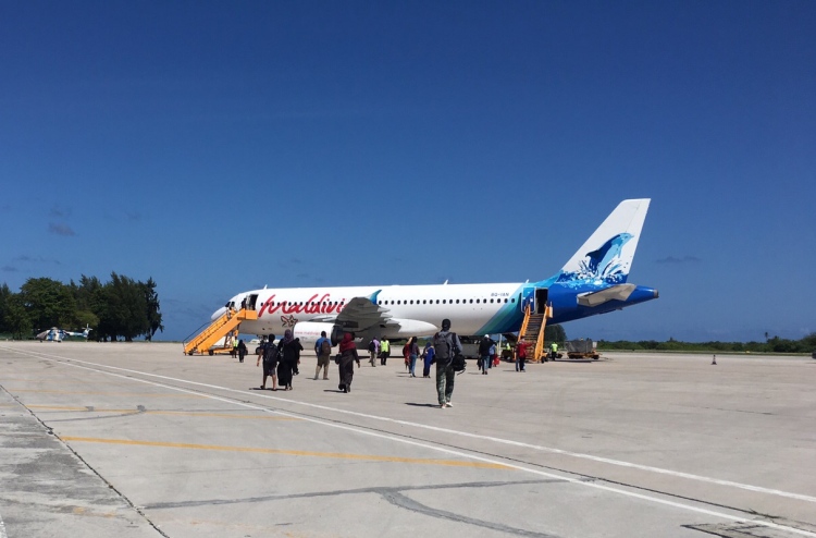 މޯލްޑިވިއަންގެ ބޯޓަށް މައްސަލަޖެހި 80މީހުން ނާދެވިފައި