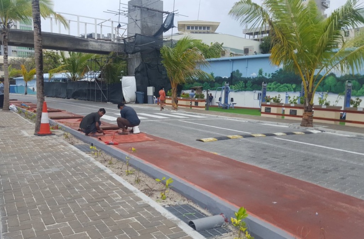 ދުވާ ޓްރެކް އަލުން ހަދަނީ، އިތުރު ހަރަދެއް ނުހިނގާނެ