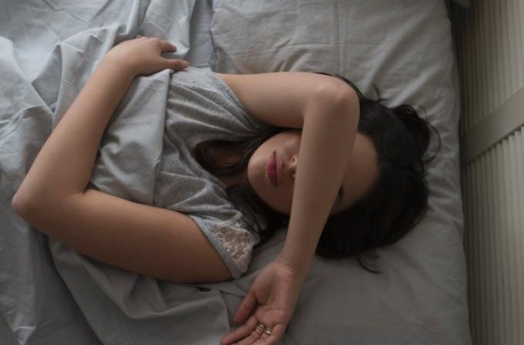 ނިދި ގިނަވިޔަސް، މަދުވިޔަސް ހިތަށް ގެއްލުން