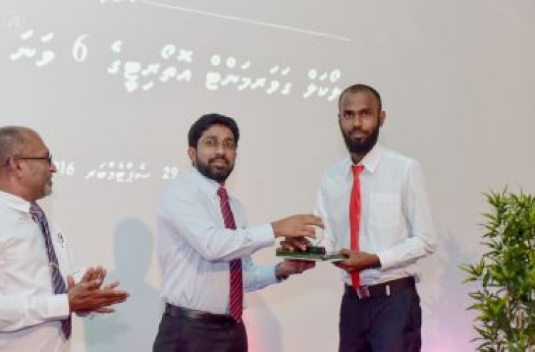 ސަރުކާރާއެކު މަސައްކަތް ކުރާނެ ކައުންސިލަރުން ހޮވައިދީ