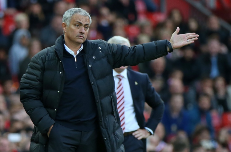 އަޔަކްސް: ޔުރޮޕާ ލީގުގައި އޮންނަން ޖެހޭ ޓީމެއް ނޫން