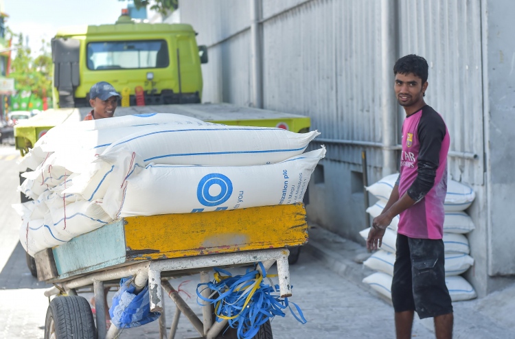 ކާޑުގެ ބާވަތްތައް އަގު ބޮޑުކޮށް ވިއްކުމުގެ ޝަކުވާ ލިބޭ