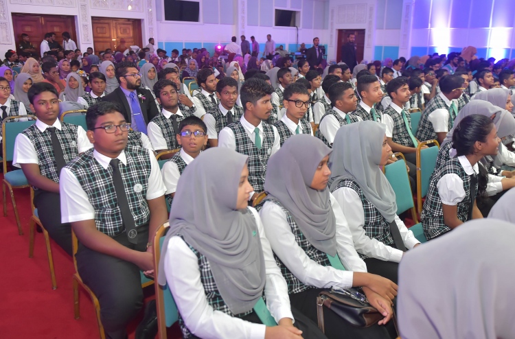 އަމިއްލަ ސްކޫލުތަކަށް ޑޭޓާ ދޭނެ ގޮތެއް ދިރާގުން ބަލަނީ