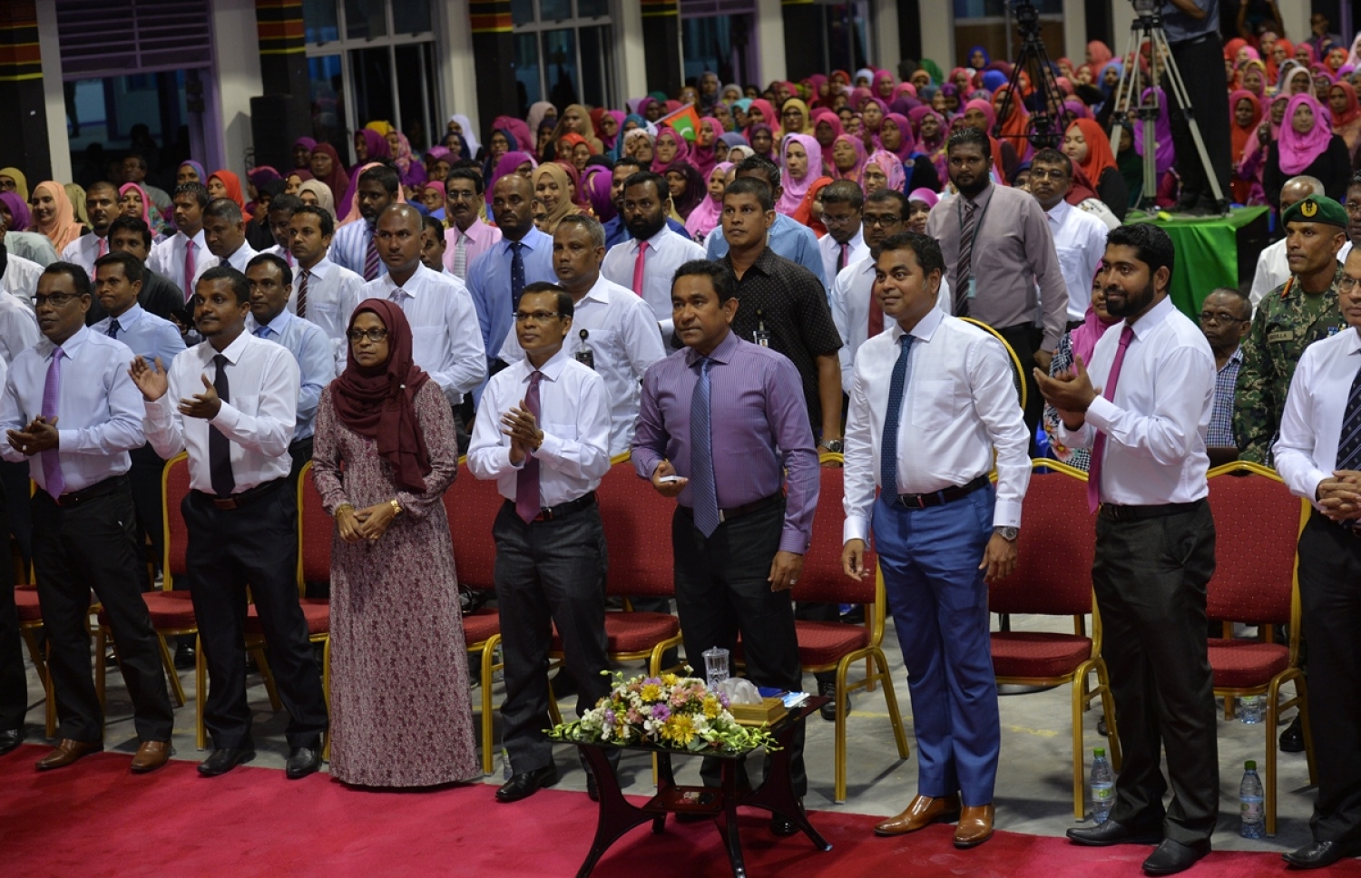 ފުވައްމުލަކުގެ ސާފު ބޯފެނާއި ނަރުދަމާގެ ނިޒާމުގެ މަޝްރޫއު ރައީސް ޔާމީން އިފުތިތާހު މިރޭ ކޮށްދެއްވަނީ.---ފޮޓޯ: ރައީސް އޮފީސް