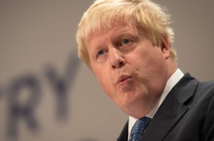 ޑިމޮކްރަސީ ހަރުދަނާކުރަން މަސައްކަތްކުރާނަން: ޔޫކޭ