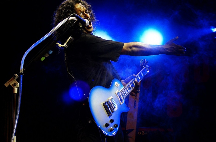 ނާޝިދުގެ ހަނދާންތައް ވެލެންސިއާ އިން މިރޭ އާކުރަނީ