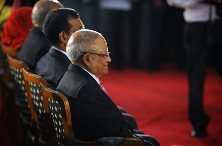 ހައްގުތައް ހޯދަން މައުމޫން އެޗްއާރްސީއެމް އަށް