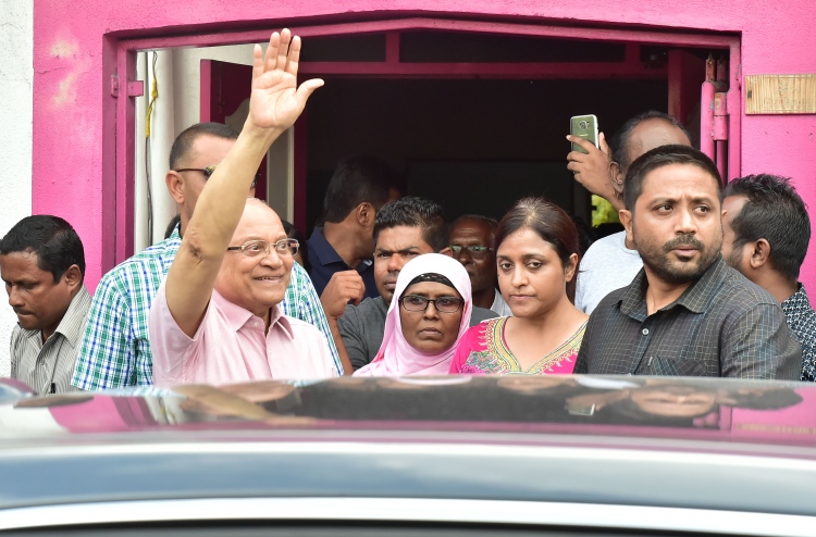 ކުރީގެ ރައީސް މައުމޫން ކޮވިޑަށް ޕޮޒިޓިވްވެއްޖެ