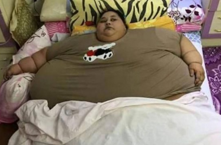 މި އަންހެން މީހާގެ ބަރުދަނީ 500 ކިލޯ!