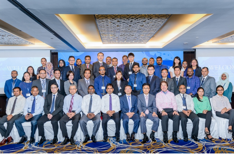 ގައުމުތަކުގެ މެދުގައި ހިއްސާ ވިއްކުމާ ބެހޭ ސެމިނާއެއް