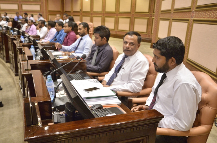 އޭޑީސީގެ ގޮތުގައި ދިވެހިން އަތުން 12 ޑޮލަރު ނަގަން ފާސްކޮށްފި