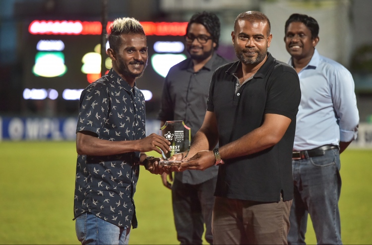 މޮޅު ކުޅުންތެރިއަކީ ސެންޓޭ، އެއް ވަނަ ކީޕަރަކީ ސުޖަން