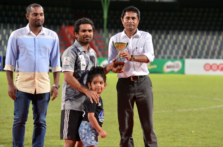 "ދެން އޮތީ ތަށި މިލްކުކުރާނެ ޓީމެއް އެކުލަވާލުން"