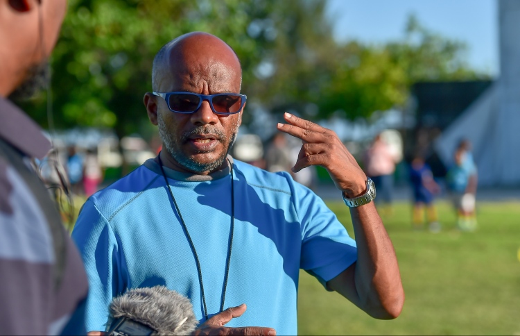 ކުޑަހުސެންގެ ޝަކުވާއަކީ މެސެޖެއް، ރުޅިނައިސް ވިސްނަމާ!