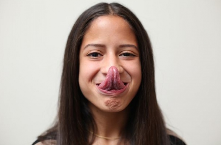 ދޫ އެންމެ ދިގު މީހާގެ ރެކޯޑް މުގުރާލަނީ